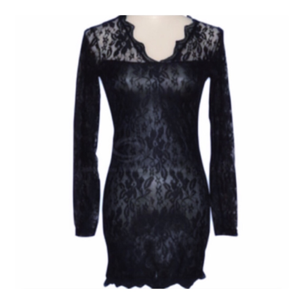 Sexy V-Neck Black Long Sleeve Lace Dress - Picture 2 of 3
